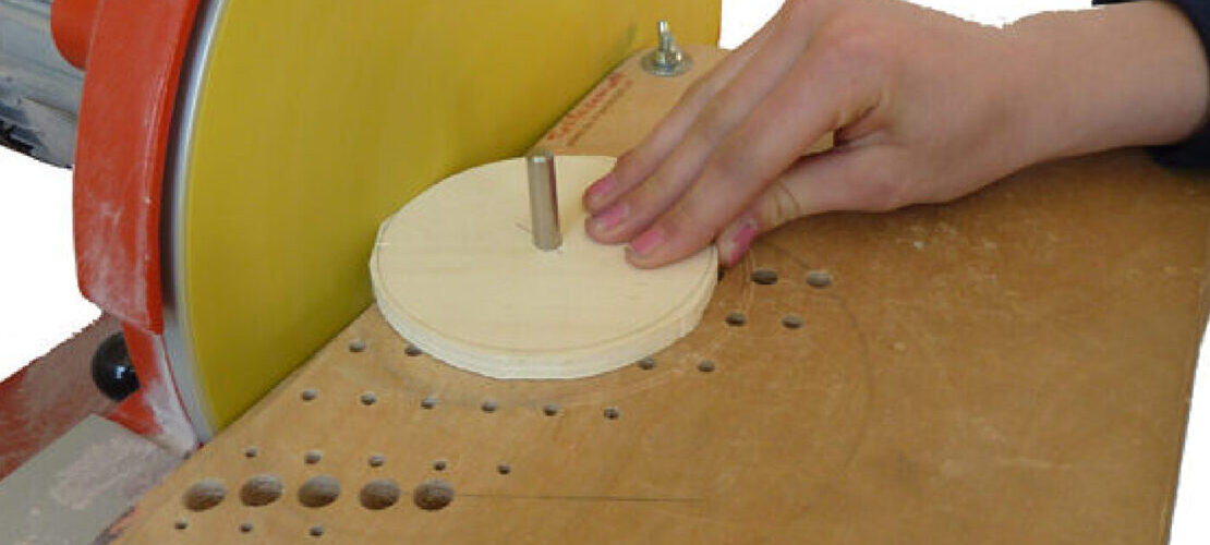 Schleifhilfe für Räder